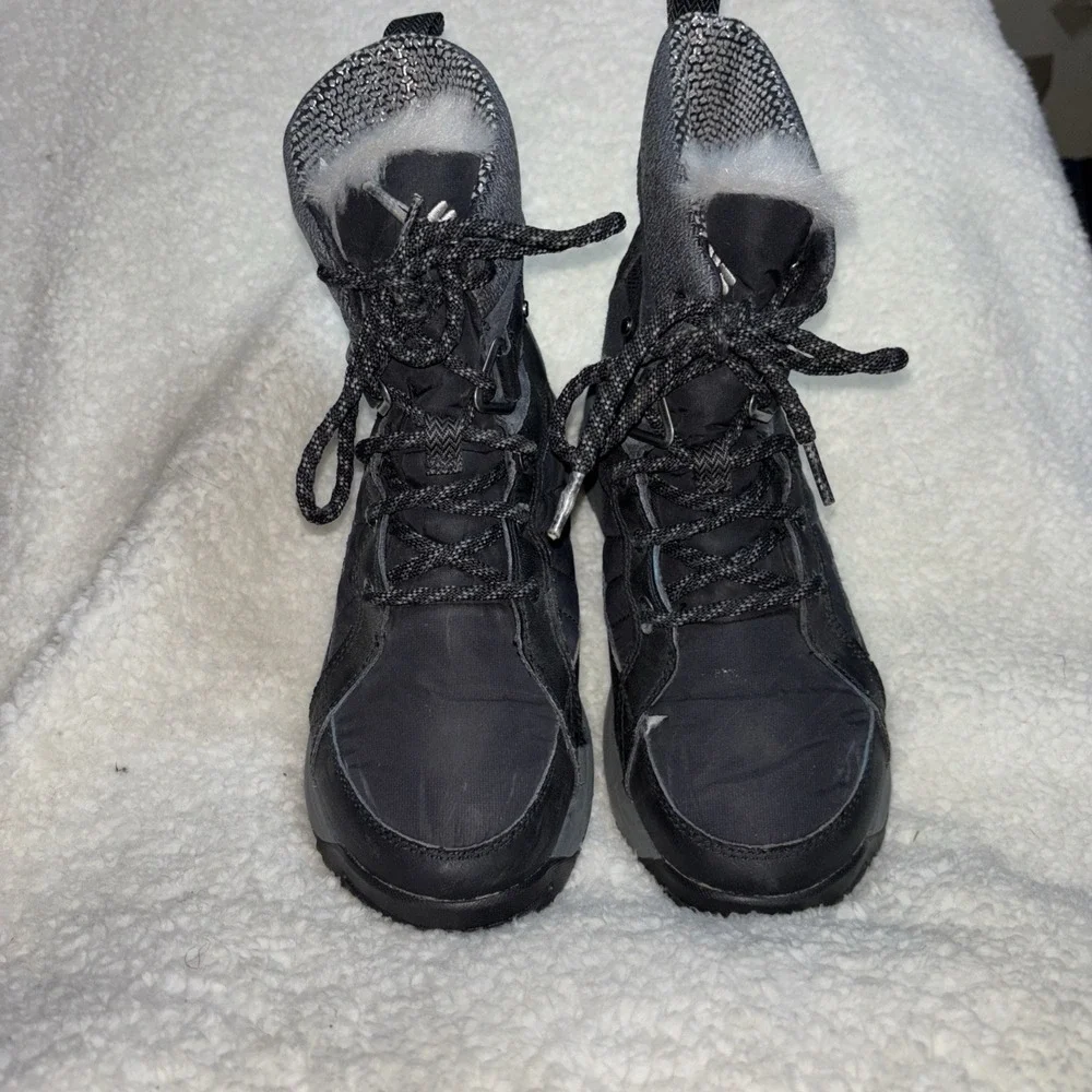 Columbia Shorty III Boots Womens Sz 8 Winter fur BL1791321010Black Waterproof
